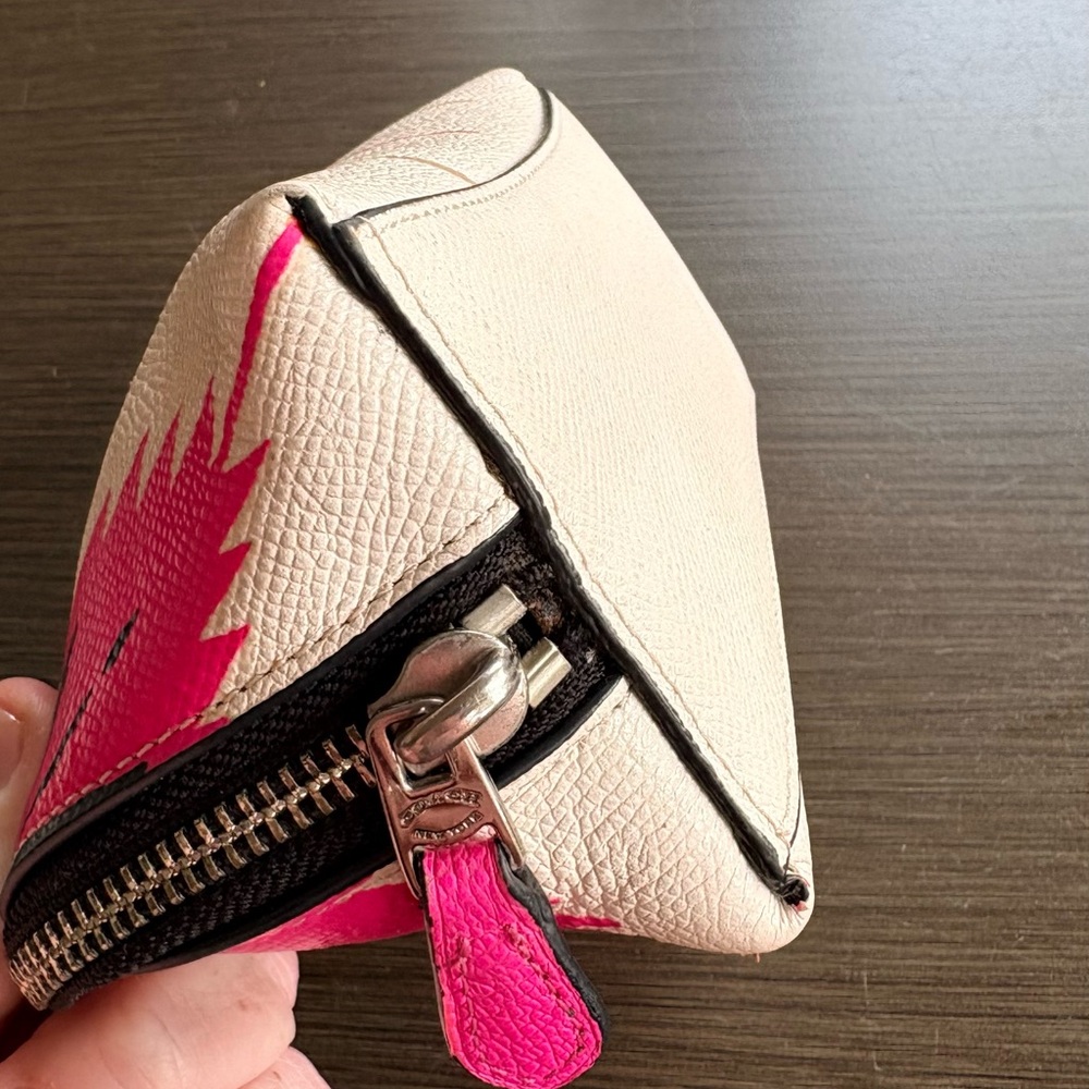 Coach Coachella Hawk Feather Cosmetic Case 2015 - Picture 12 of 13